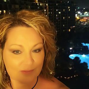 Meet your Posher, Paula